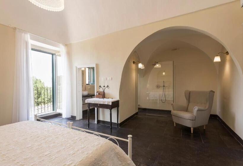 小型套房带阳台, Villa Zottopera   Dimora Di Campagna