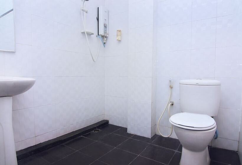 Трехместный Номер Deluxe, Astana