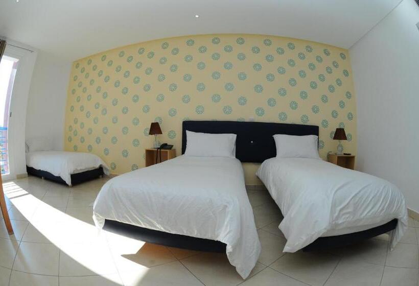 Chambre Triple Confort, Free Zone