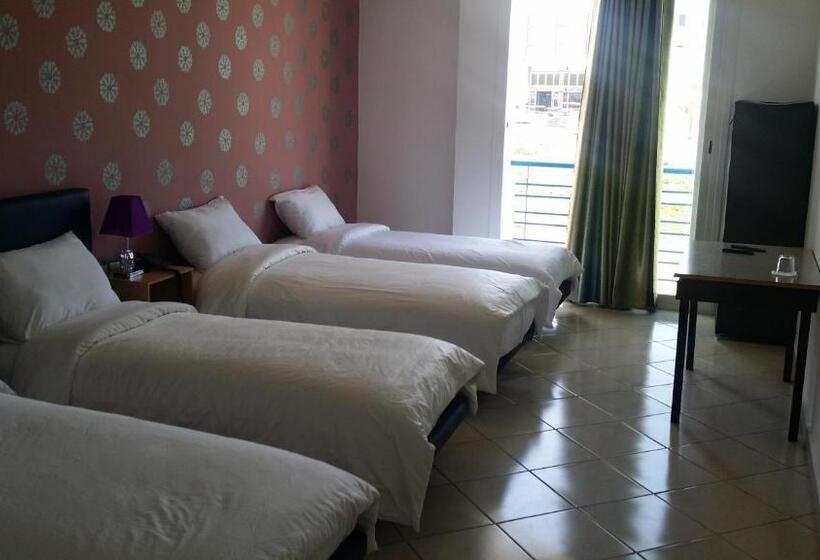 4인용 스탠다드 룸, Free Zone