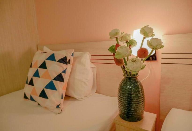 اتاق سوپریور سه تخته, Galaxy Boutique Sai Gon Central