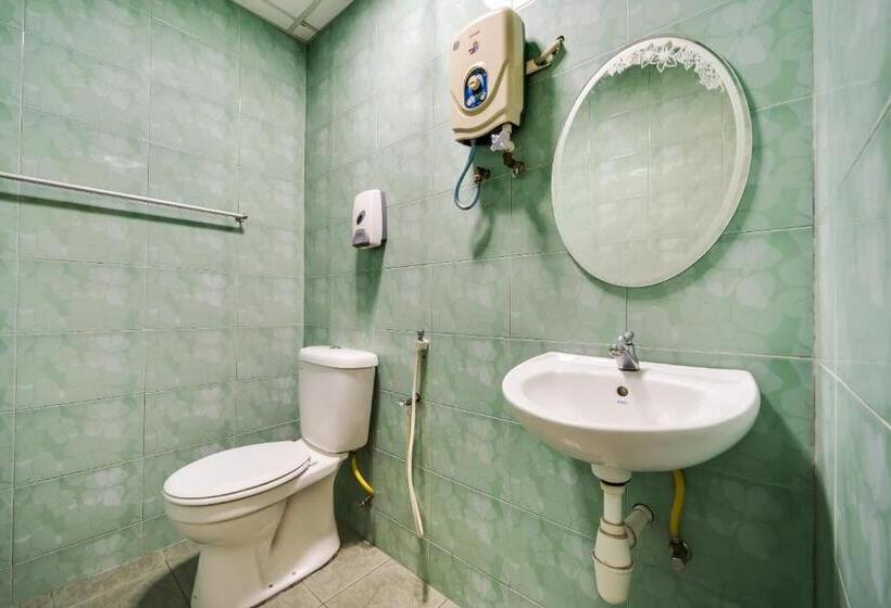 标准间, River Inn