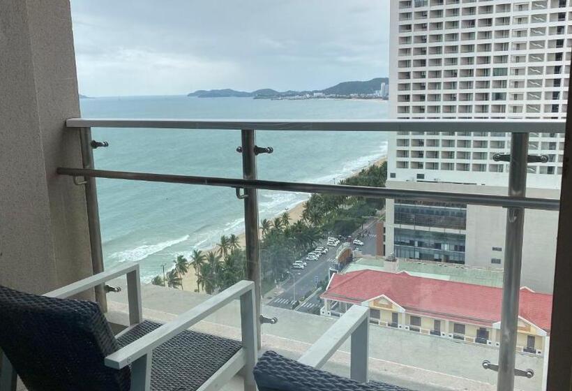 استودیوی لوکس, Lotus Village Nha Trang