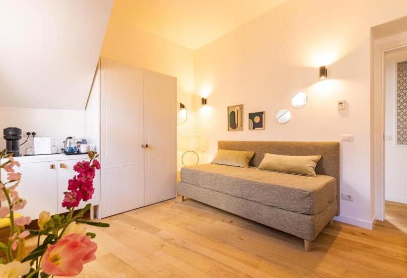 سوئیت دولوکس با چشم‌انداز, Navona 49 Luxury Suites&apartment