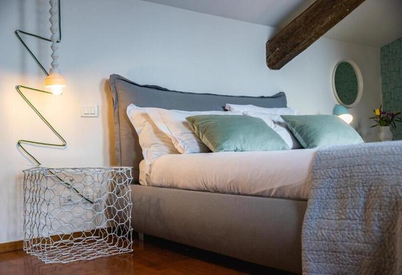 1 Bedroom Penthouse Apartment, Navona 49 Luxury Suites&apartment