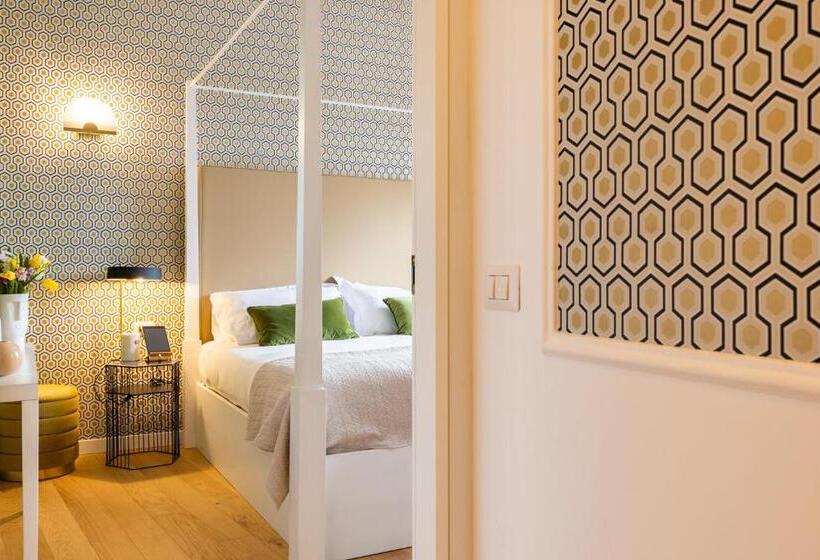 سوئیت دولوکس با چشم‌انداز, Navona 49 Luxury Suites&apartment