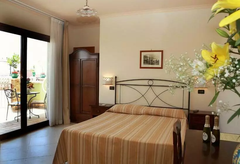 اتاق استاندارد با بالکن, Villa Cristina