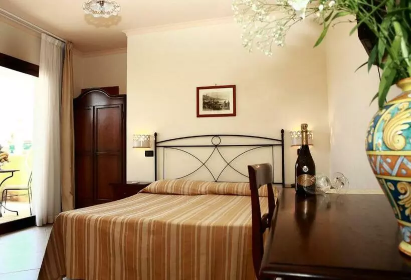 اتاق استاندارد با بالکن, Villa Cristina