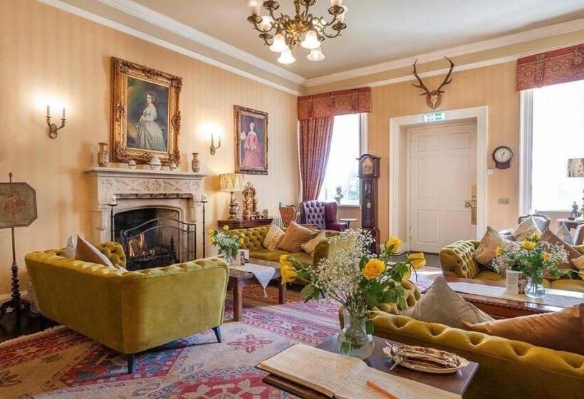 キングサイズベッドのデラックスルーム, Durn House