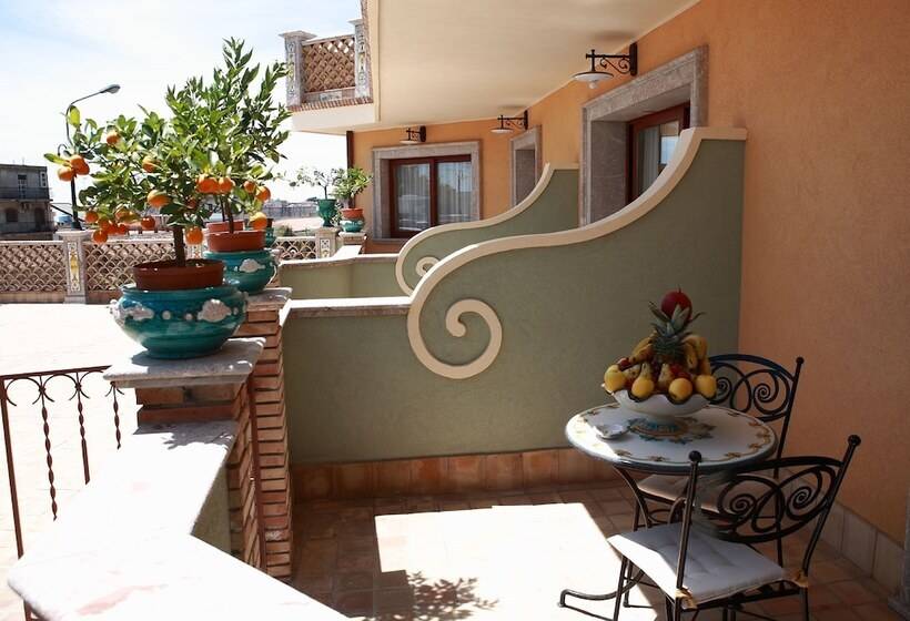 バルコニー付きスタンダードルーム, Villa Cristina