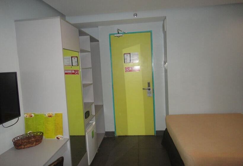 디럭스 룸, Cebu R Hotel Mabolo