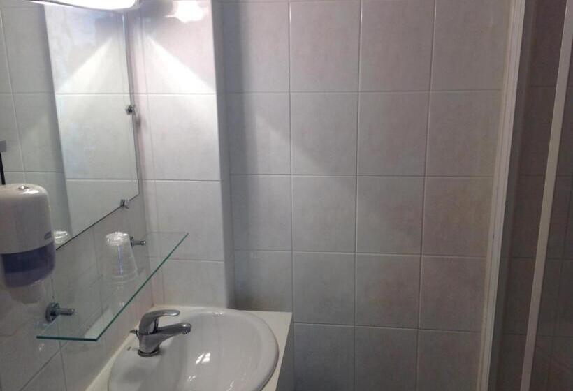 スタンダードルーム, De La Paix