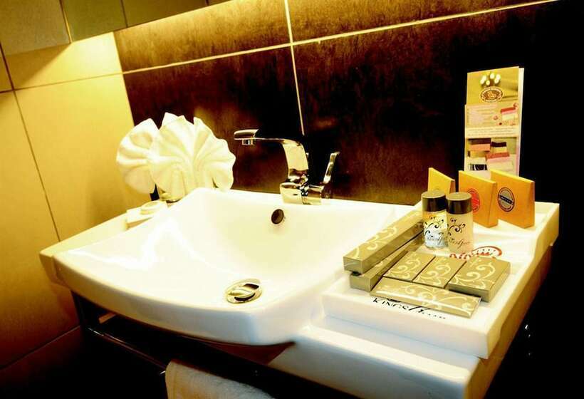 اتاق سوپریور, Kings Green