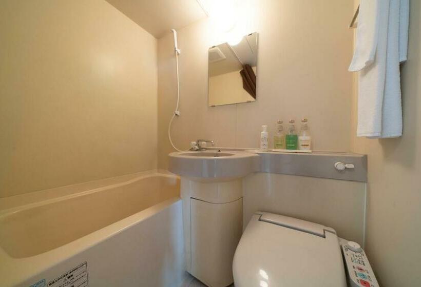 חדר סטנדרט יחיד, Royal Hotel Uohachi