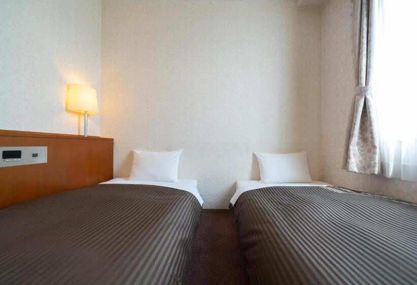 이코노미 룸, Royal Hotel Uohachi