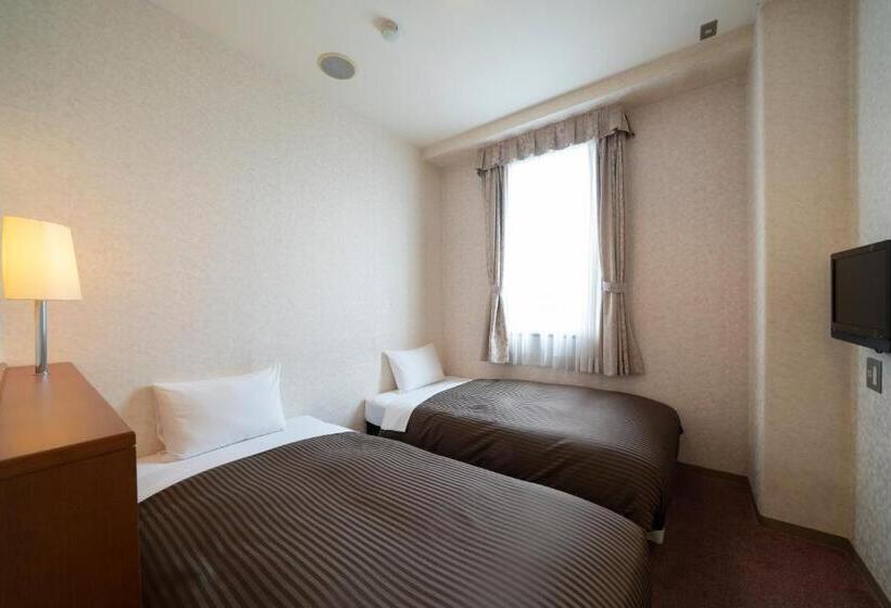 חדר אקונומי, Royal Hotel Uohachi