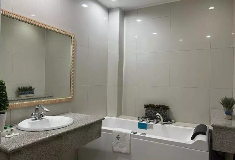 デラックススイート, Subic Residencias
