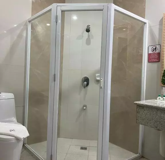 デラックススイート, Subic Residencias