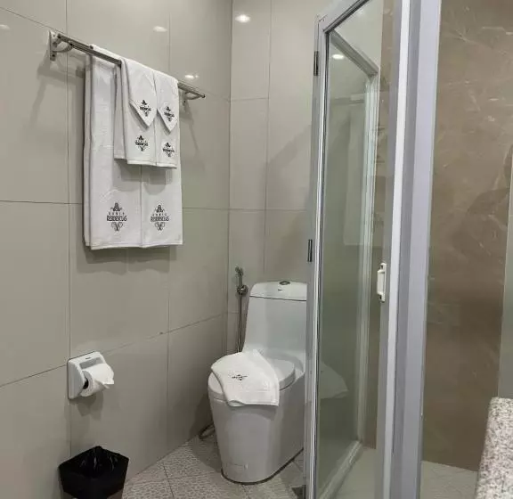 デラックススイート, Subic Residencias