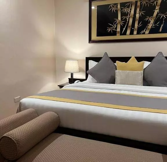 デラックススイート, Subic Residencias