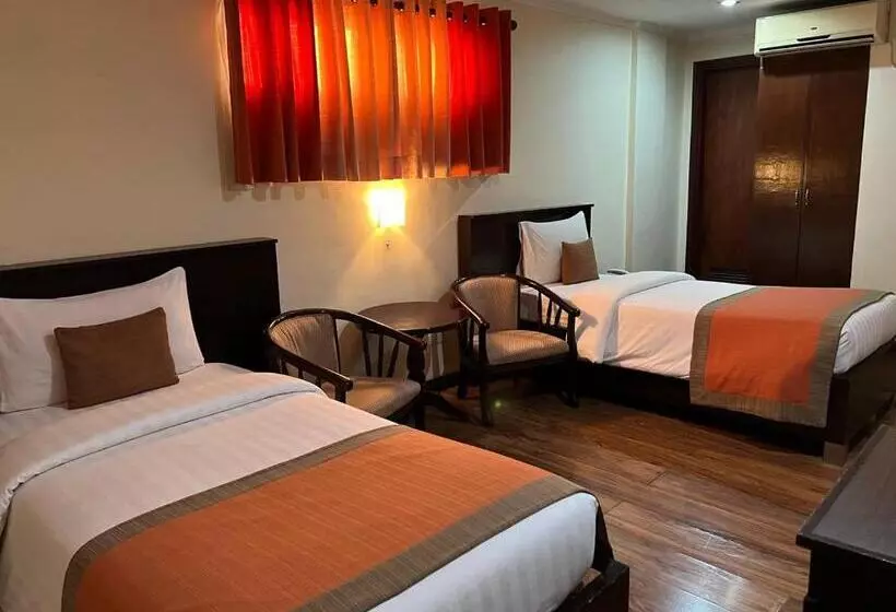 デラックスルーム, Subic Residencias