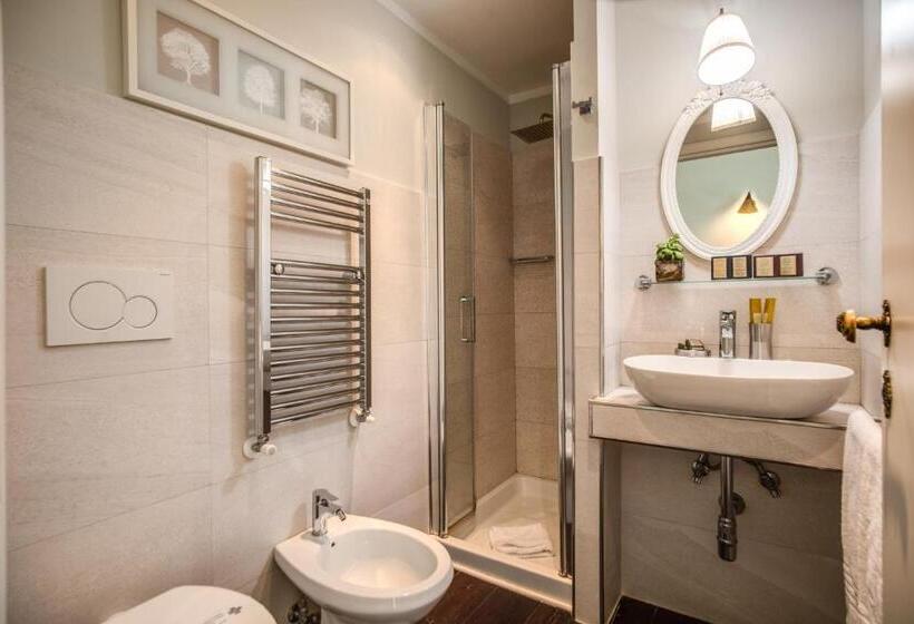 Superior Room, Tree Charme