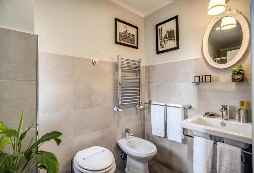 Standard Triple Room, Tree Charme