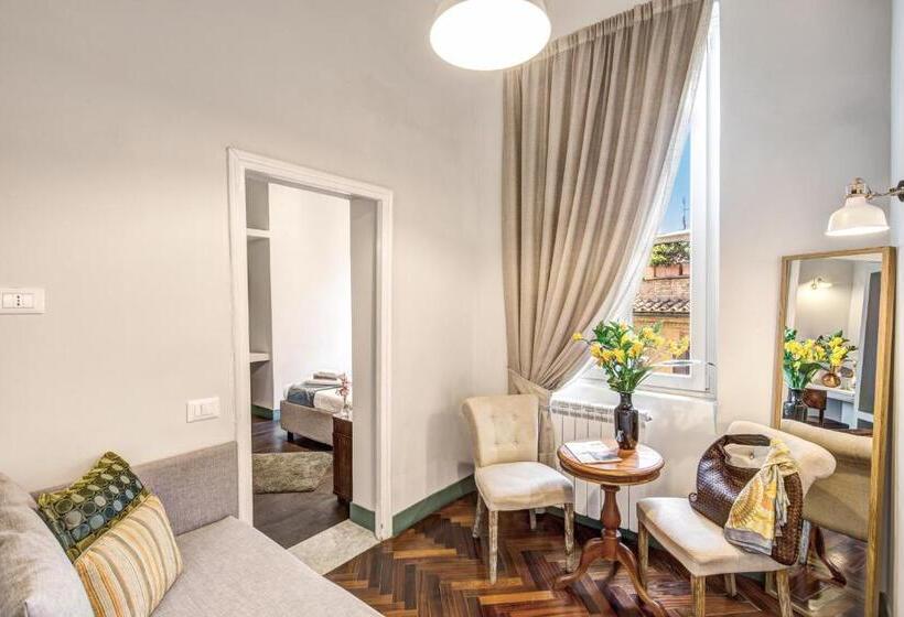 Standard Triple Room, Tree Charme