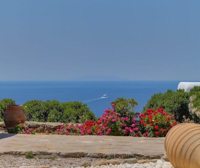 带按摩浴缸和海景的套房, Manolia View Mykonos