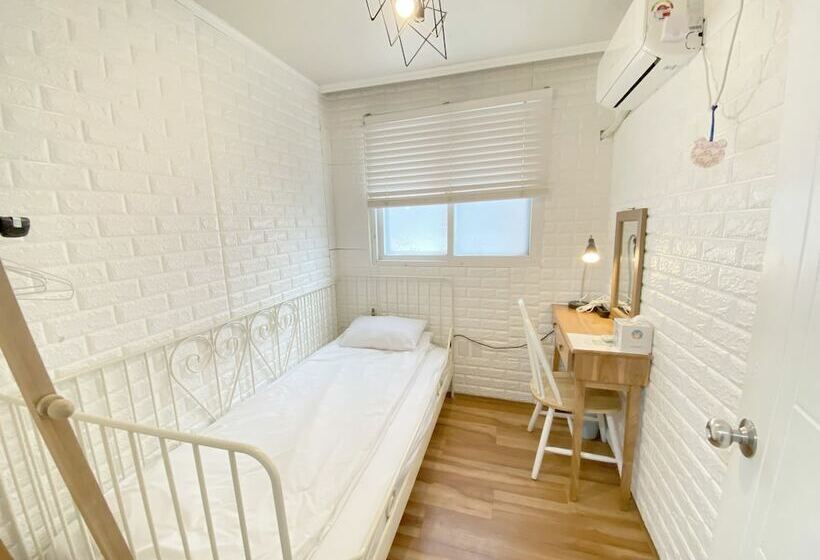 חדר סטנדרט יחיד, Aroha Guesthouse Seoul Station