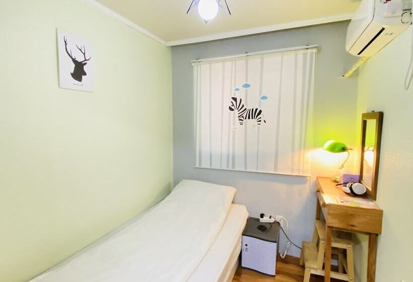 Camera Standard Individuale, Aroha Guesthouse Seoul Station