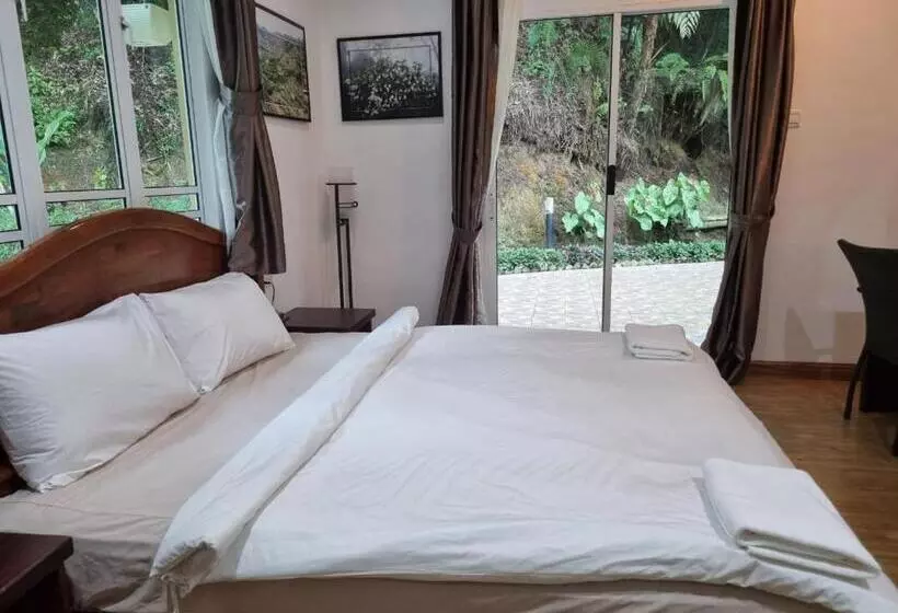 اتاق لوکس با تخت بزرگ, Arundina Cameron Highlands