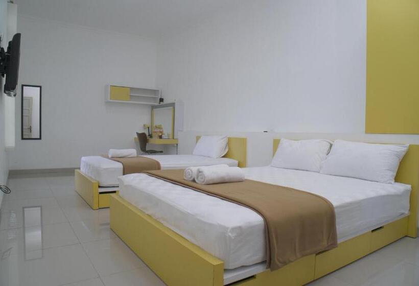 ファミリールーム, Omah Sastro