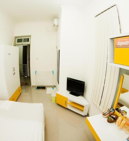 Standard room with outdoor bath, Omah Sastro