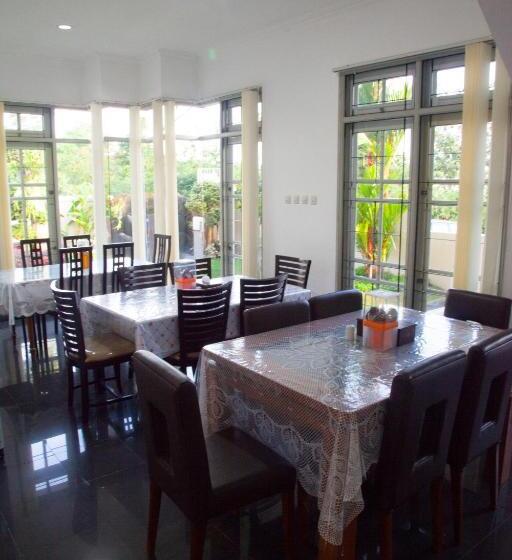 Standard room with outdoor bath, Omah Sastro