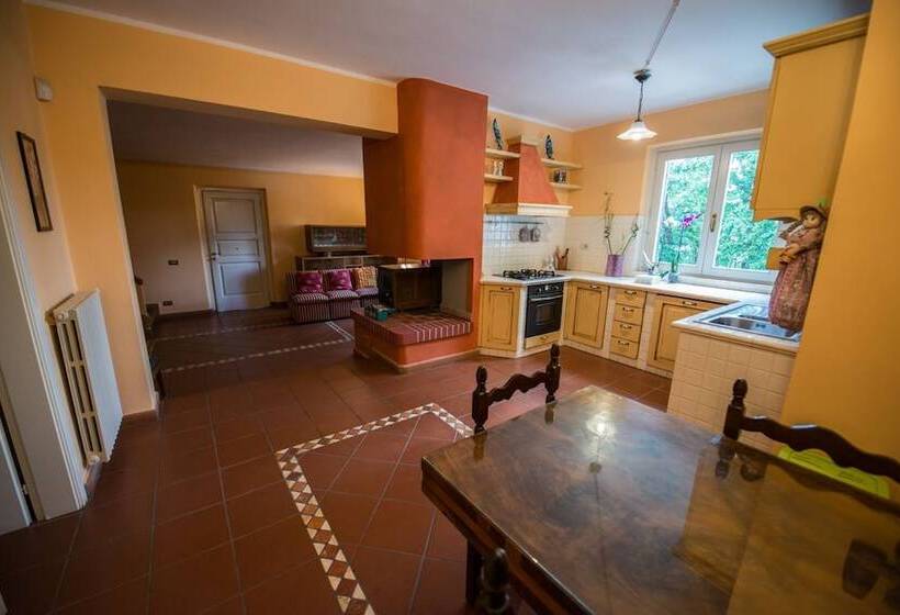 ویلای 3 خوابه, Villa Sargiano