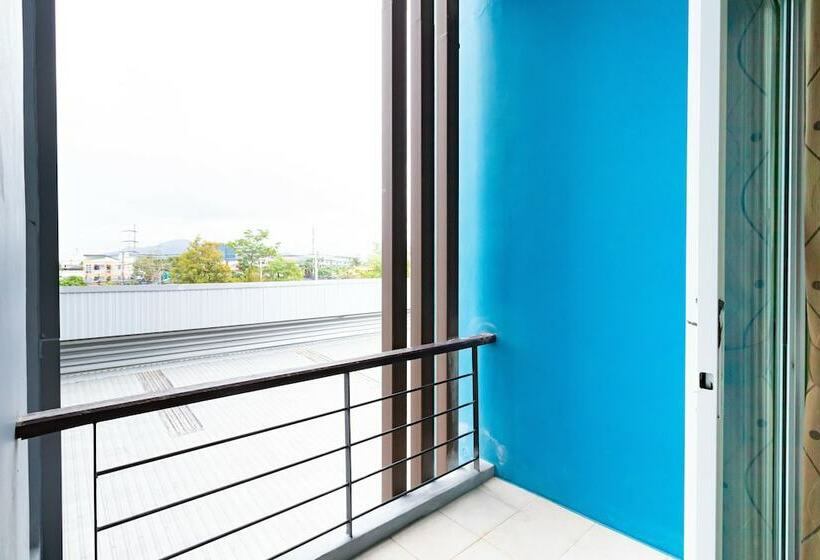 스탠다드 룸 더블 침대, Udee Living Place Hat Yai