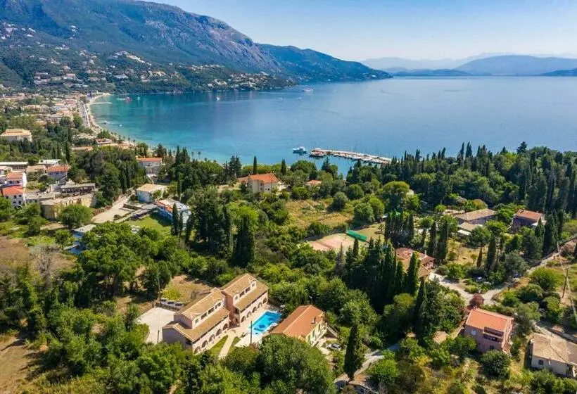 استودیوی لوکس, Bella De Lux Apts