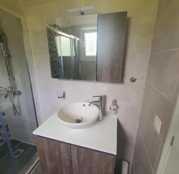 آپارتمان لوکس 1 خوابه, Bella De Lux Apts