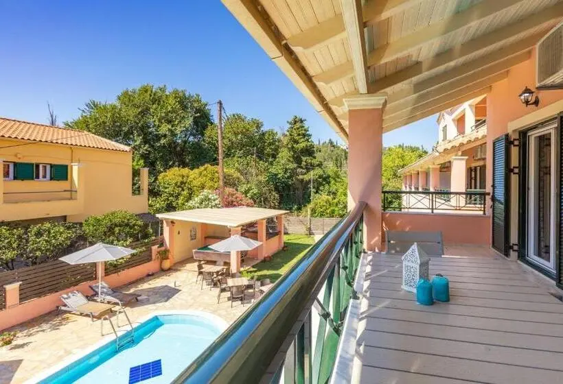 آپارتمان 1 خوابه با چشم‌انداز استخر, Bella De Lux Apts