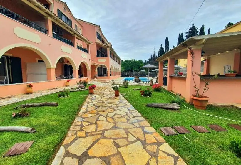 آپارتمان 1 خوابه با چشم‌انداز استخر, Bella De Lux Apts