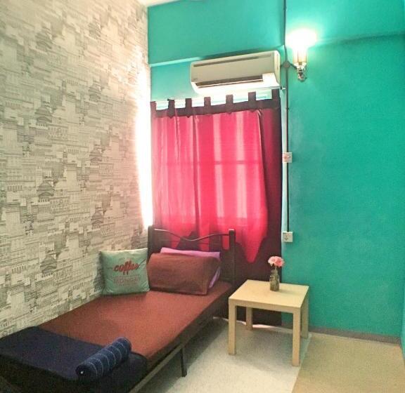 Habitació Estàndard Individual Bany Compartit, Lavender Guesthouse   Hostel