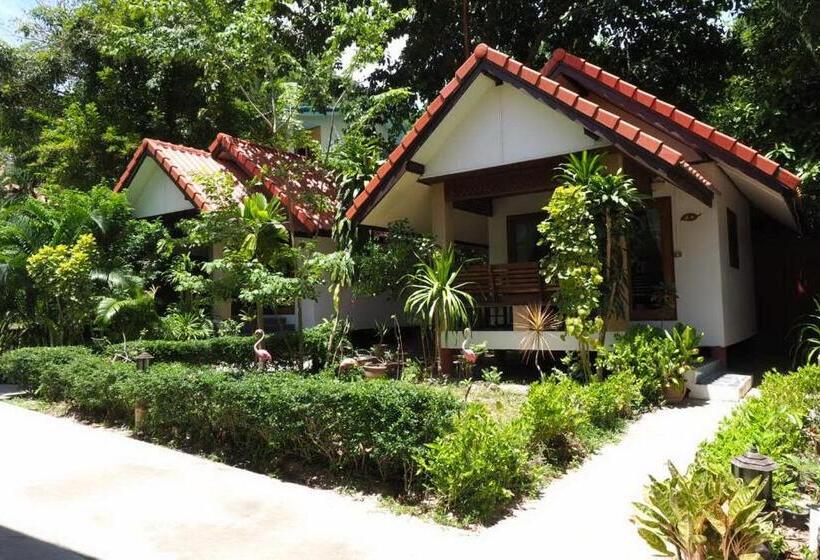 Superior bungalow garden view, Blue Diamond Resort