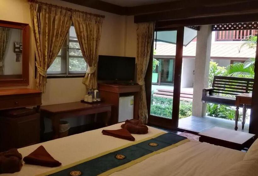 Superior bungalow garden view, Blue Diamond Resort