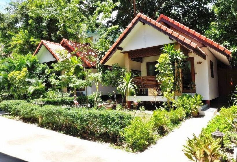 Superior bungalow garden view, Blue Diamond Resort