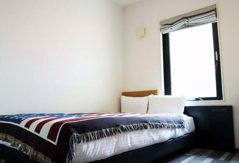 ダブルベッドのベーシックルーム, 8 Hotel Shonan Fujisawa