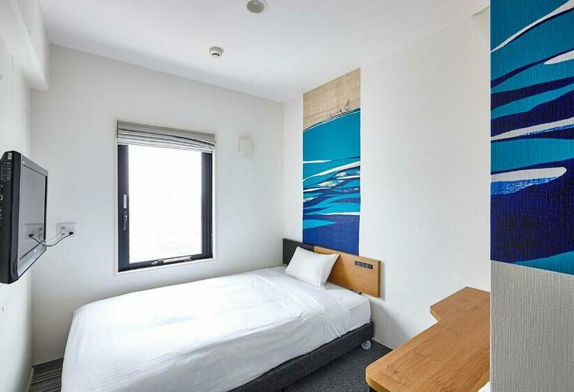 带双人床的基本房间, 8 Hotel Shonan Fujisawa