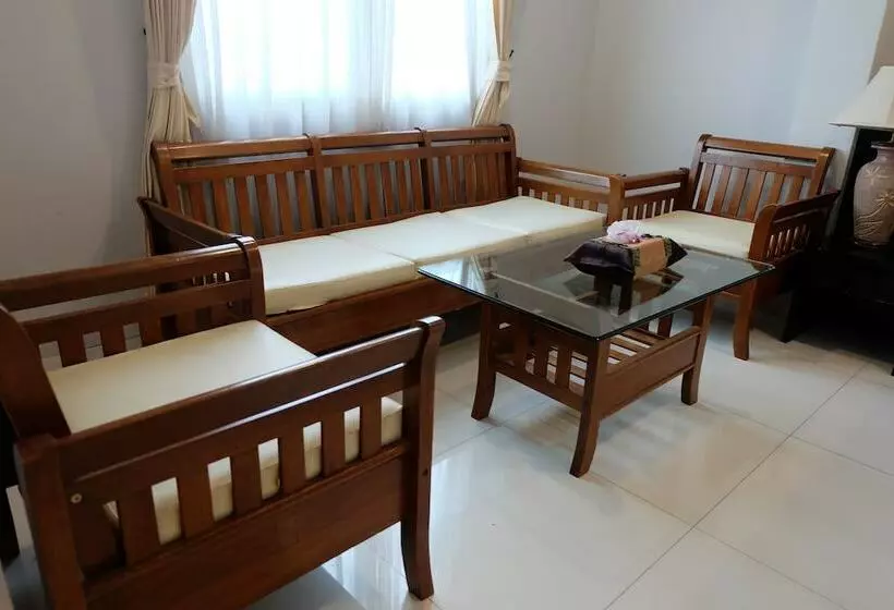 سوییت, Airport Mansion Phuket