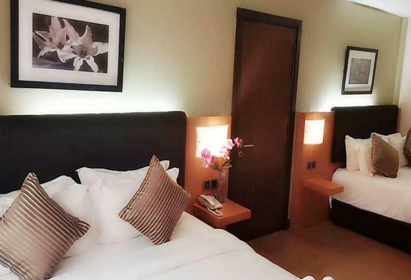 سوییت خانوادگی, Bendahara @ Malacca City