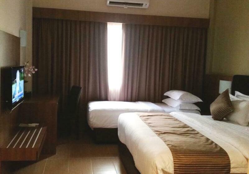 اتاق سوپریور سه تخته, Bendahara @ Malacca City